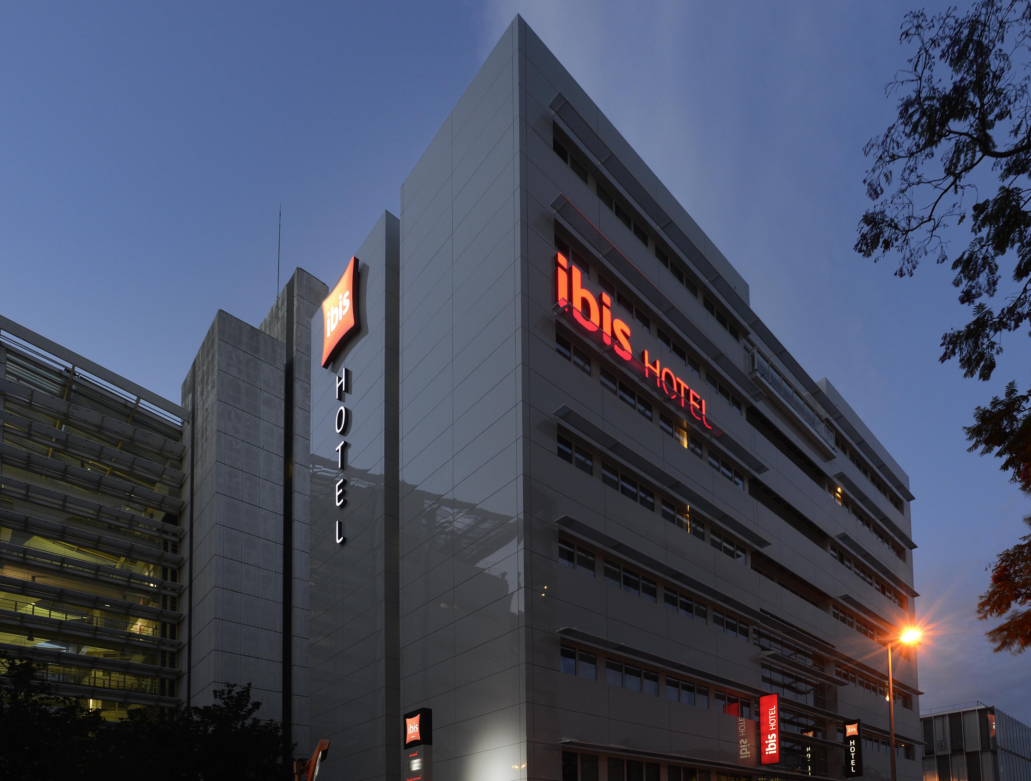 Hotel Ibis Lisboa Parque Das Nacoes Exterior photo